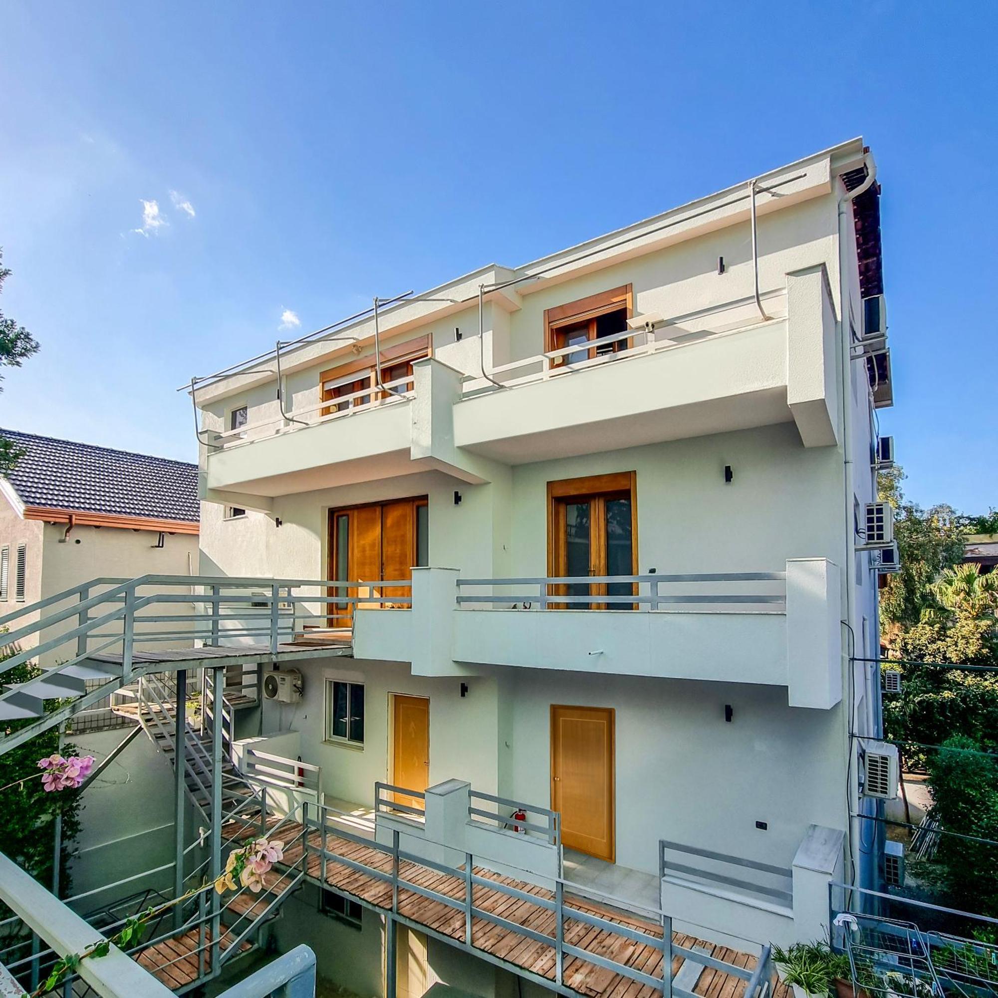 27 Apartament