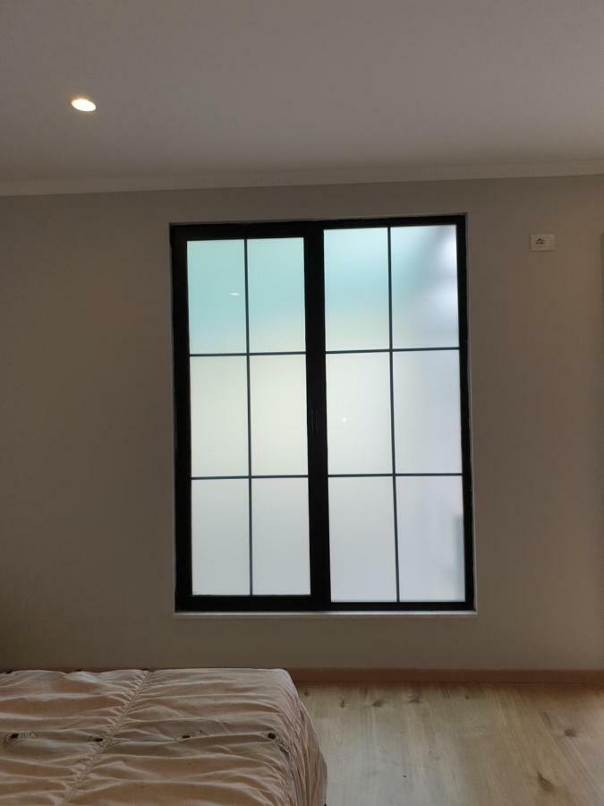 Apartament 27 *